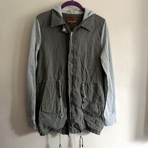 Hive & Honey Lightweight Jacket